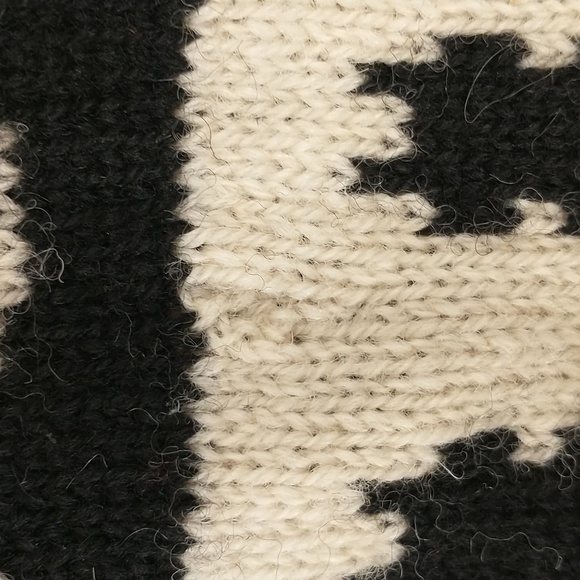 Handknit Sweater Cats Black & Cream Graphic English Wool Crew Pullover 36" Chest - Picture 8 of 9